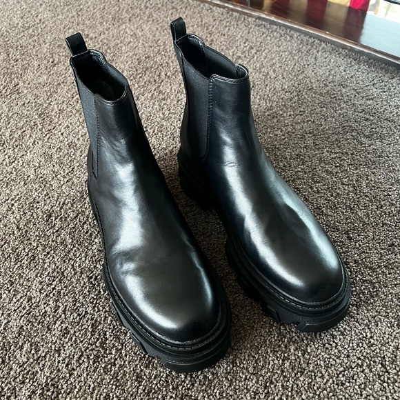 Sam Edelman Daelyn Boots - Picture 4 of 7